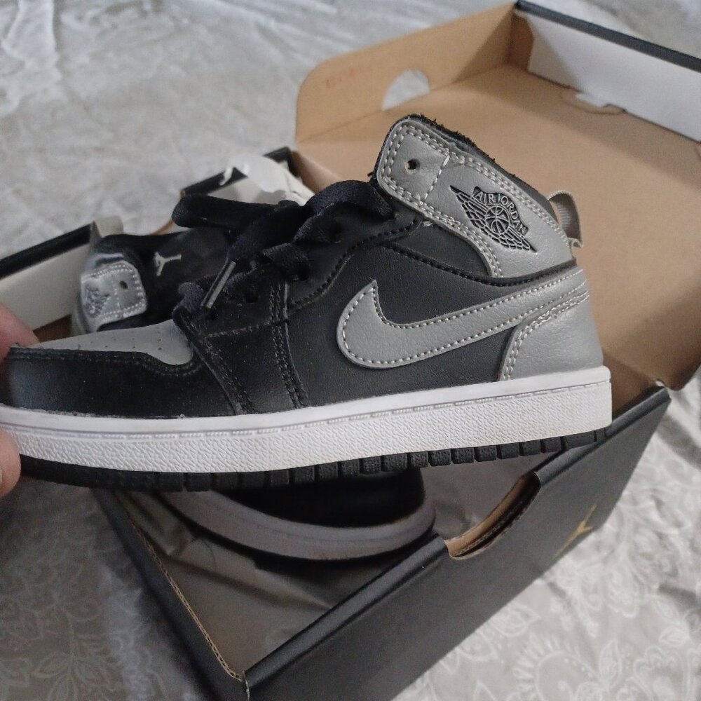Kids Jordan 1